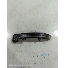 Повторитель поворота в зеркало левый