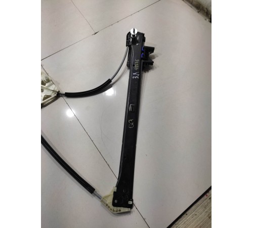 Стеклоподъемник (задний левый)