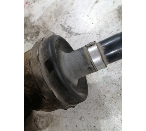 Привод (полуось) задний правый