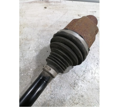 Привод (полуось) задний правый