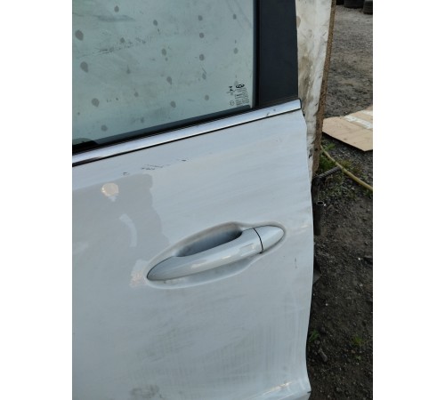 Дверь передняя левая