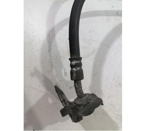 Тормозной шланг передний правый