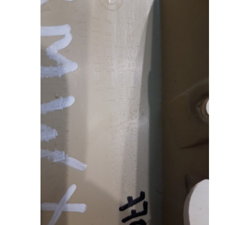 Обшивка багажника (левая)