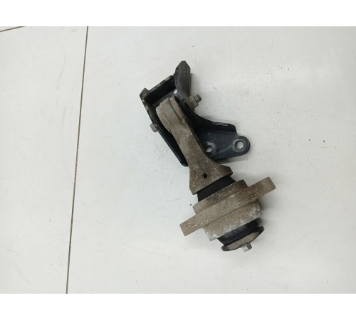 Опора двигателя задняя