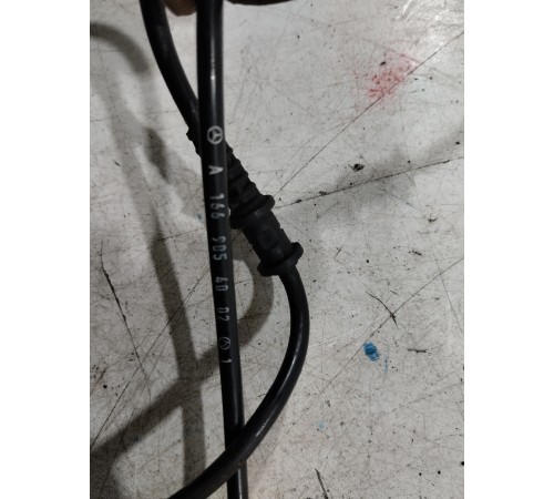 Датчик ABS(передний правый)