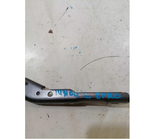 Петля капота левая