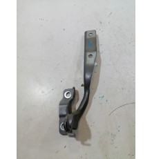 Петля капота левая