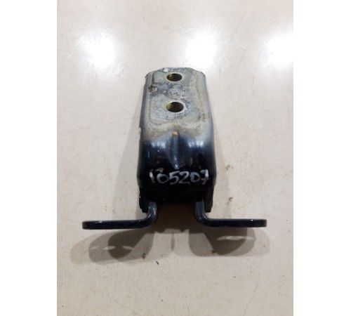 Петля двери(передняя левая верхняя)