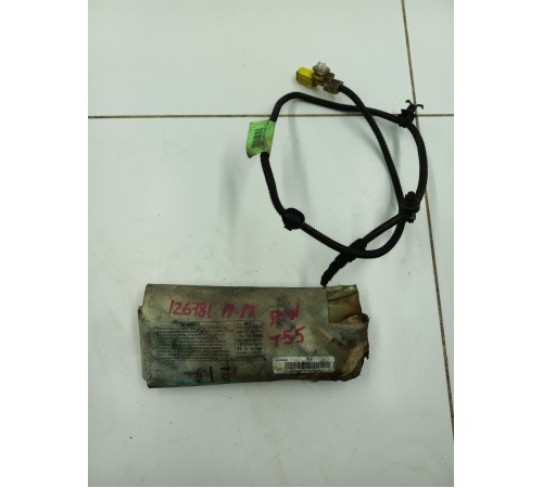 Подушка безопасности в сиденье передняя правая