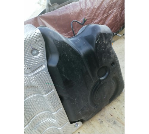 Бак топливный