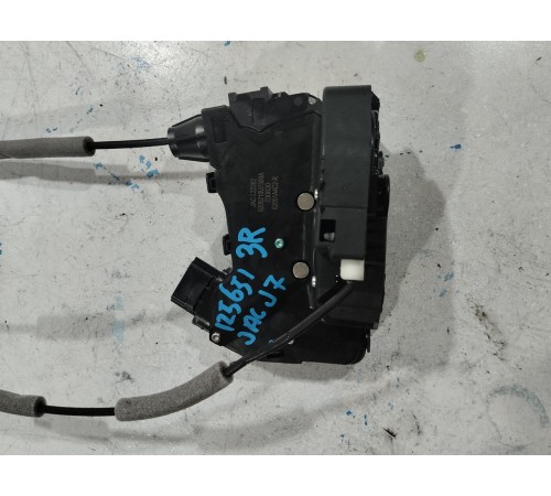 Замок двери задний правый