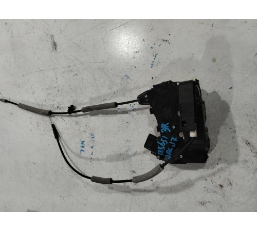 Замок двери задний правый