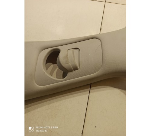 Обшивка центральной стойки (левая)