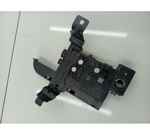 Клемма плюсовая с предохранителем и пиропатроном