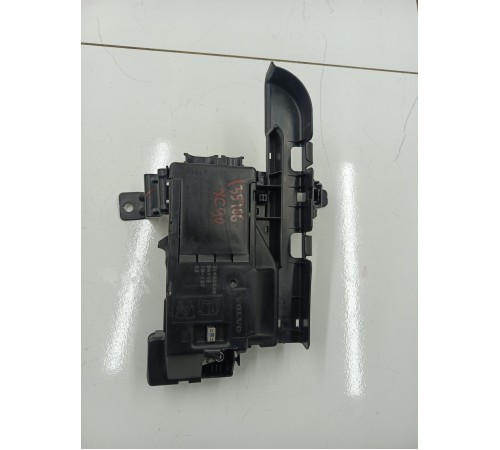 Клемма плюсовая с предохранителем и пиропатроном