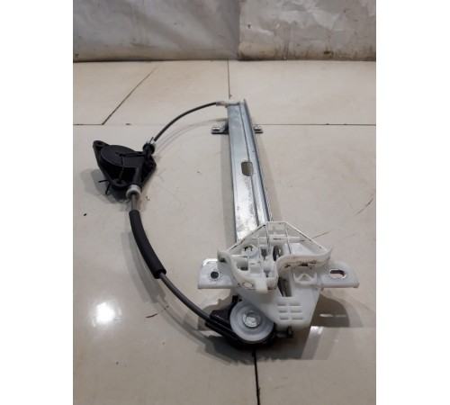 Стеклоподъёмник (задний, правый)