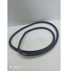 Уплотнитель двери(передний правый)