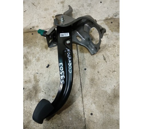 Педаль тормоза