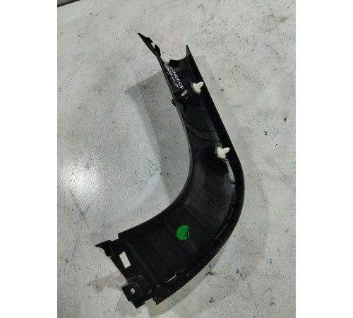 Обшивка крышки багажника левая