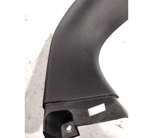 Обшивка крышки багажника левая