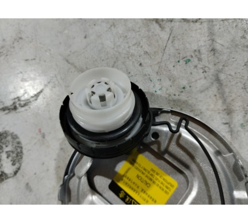 Лючок бензобака с крышкой