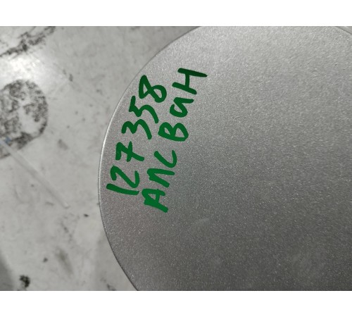 Лючок бензобака с крышкой