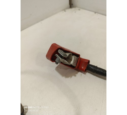 Клемма аккумулятора плюсовая