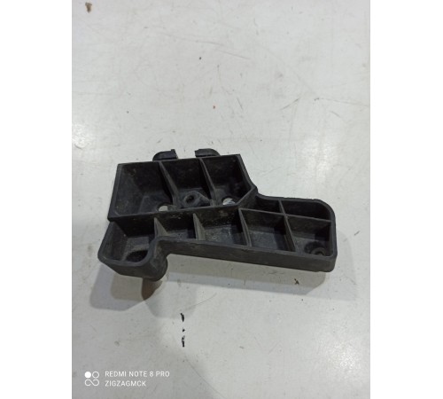 Кронштейн(крепление) передней фары левый