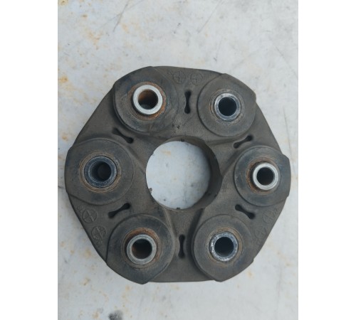 Эластичная муфта карданного вала