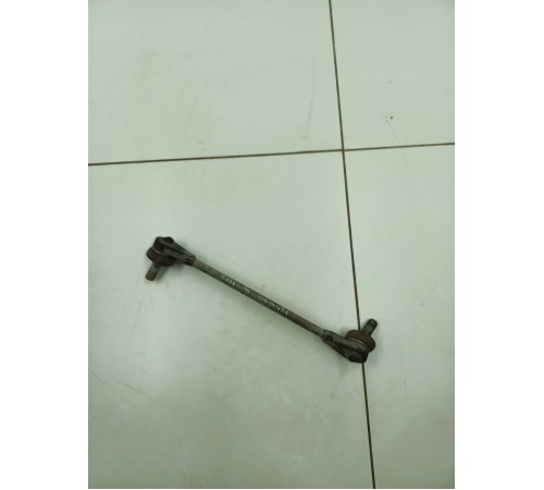 Стойка стабилизатора передняя