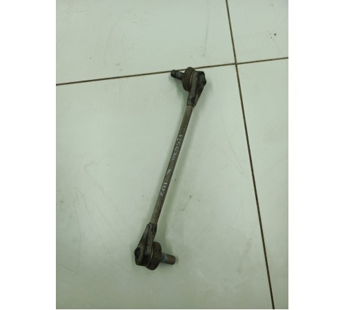 Стойка стабилизатора передняя