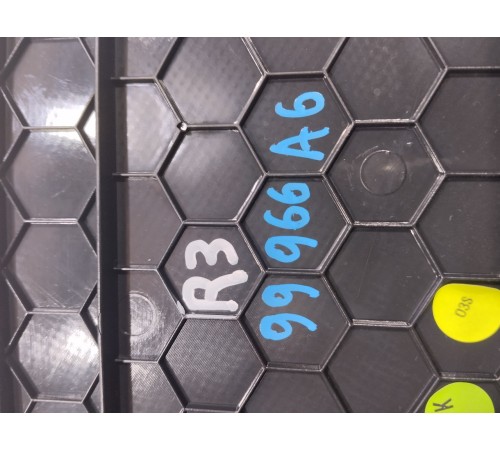 Накладка (сетка) динамика задняя правая