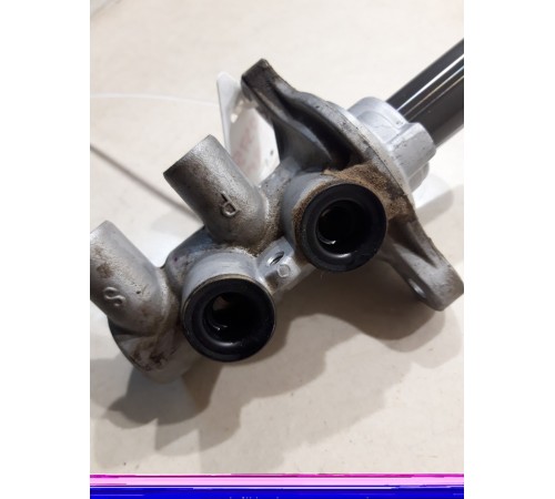 Главный тормозной цилиндр