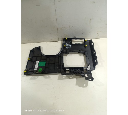 Накладка торпедо левая нижняя