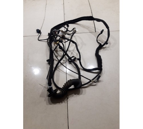 Электропроводка крышки багажника