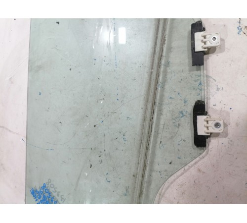 Стекло двери заднее правое