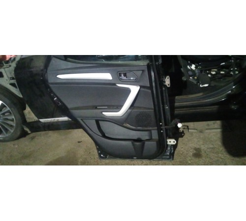 Обшивка двери задняя левая