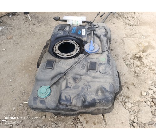 Бак топливный