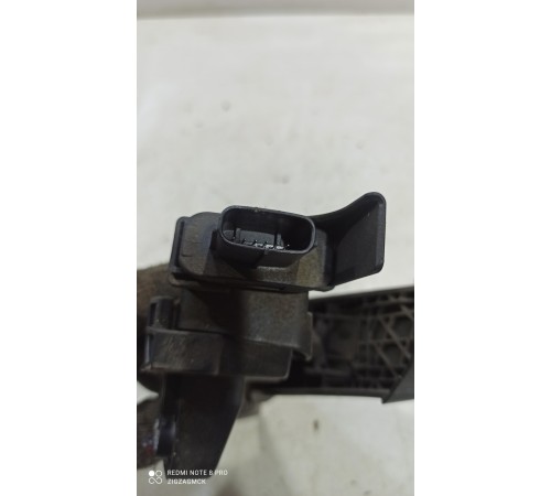 Педаль газа