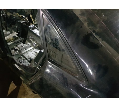 Стекло заднее задн. лев.