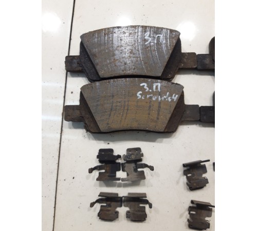 Колодки тормозные задние комплект