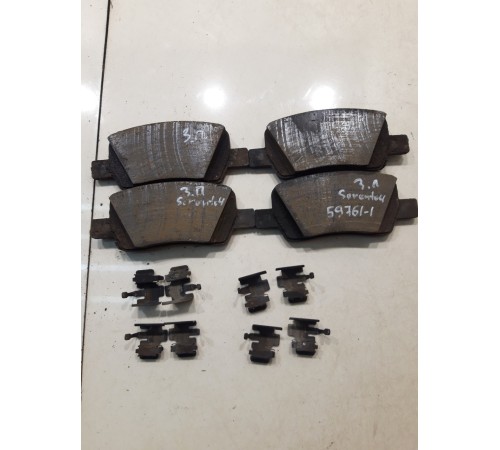 Колодки тормозные задние комплект