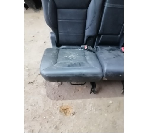 Задний ряд сидений