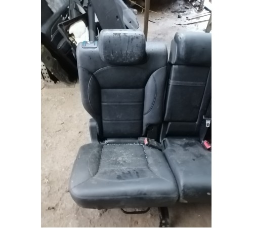 Задний ряд сидений