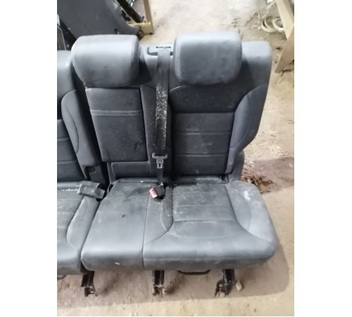 Задний ряд сидений