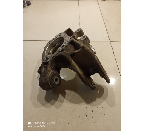 Кулак поворотный(задний левый)