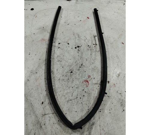 Уплотнитель кузова