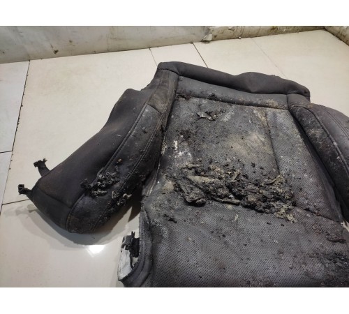 Электроподогрев сиденья передний левый