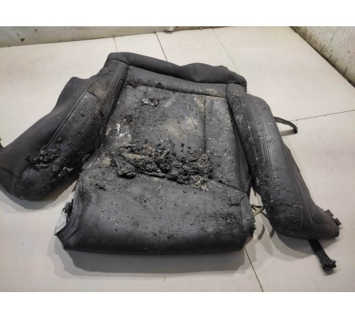 Электроподогрев сиденья передний левый