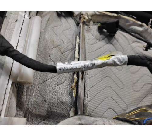 Электроподогрев сиденья передний левый